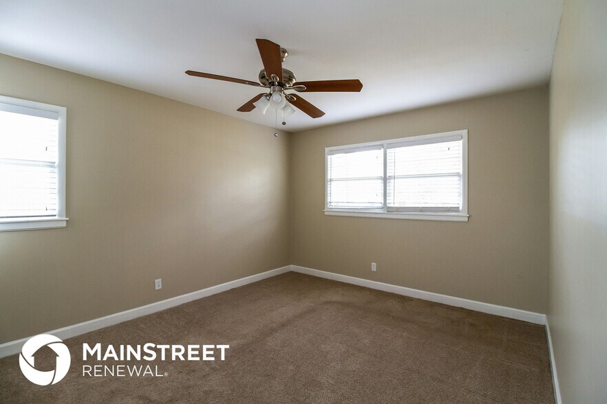 Building Photo - 9411 Dalton Dr