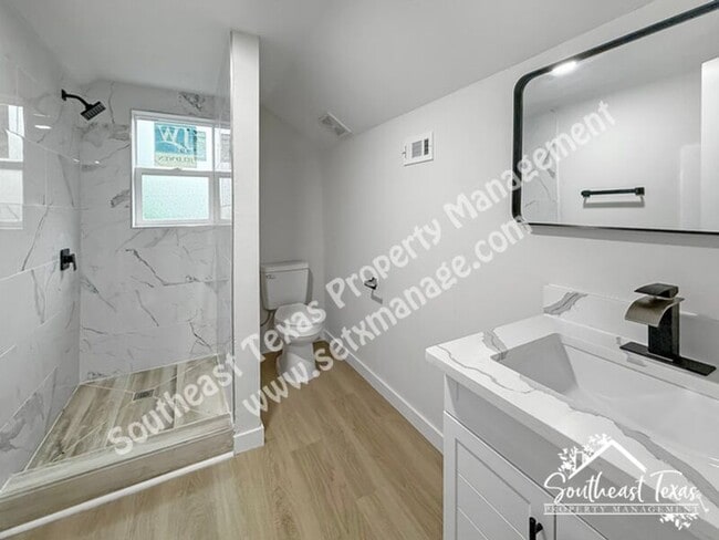 Building Photo - 6371 Terrell St