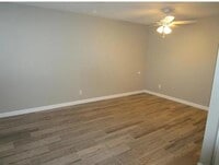 Building Photo - 1008 S Mara Dr