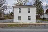 Building Photo - Three Bedroom Home in Beech Creek, PA!