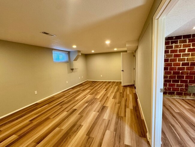 Building Photo - Bittersweet memories, Full Beautiful Remodel Highly Desired Lincoln Neighborhood