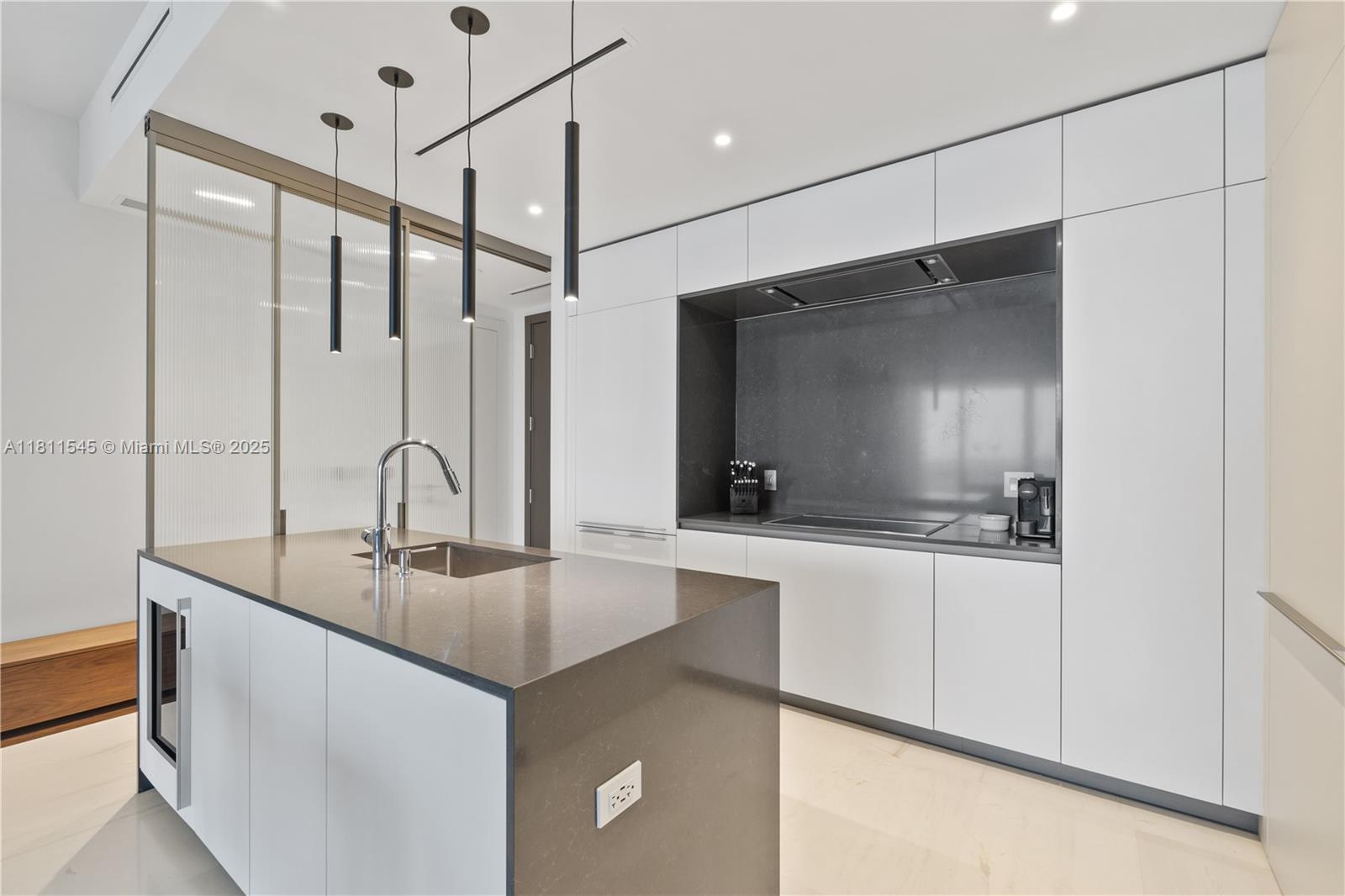 Building Photo - 300 Biscayne Blvd Way