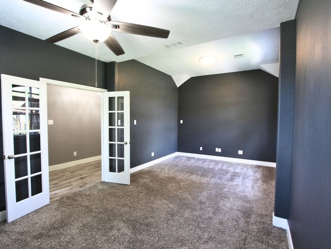 Building Photo - 2630 White Ibis Ct