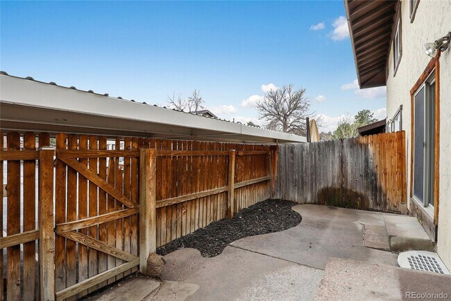 Building Photo - 3723 S Granby Way
