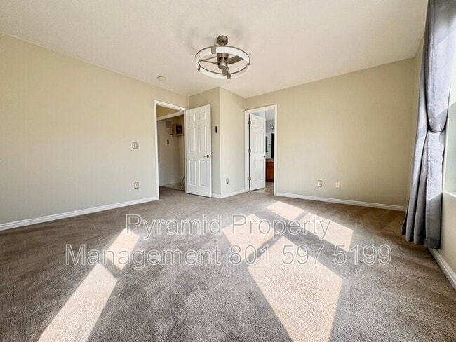 Building Photo - 3141 Alsace Way