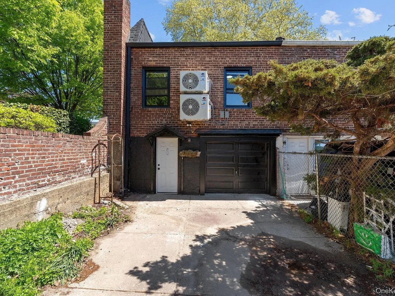 Building Photo - 24-02 96th St