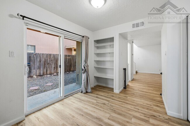 Building Photo - 1468 Acequia Borrada
