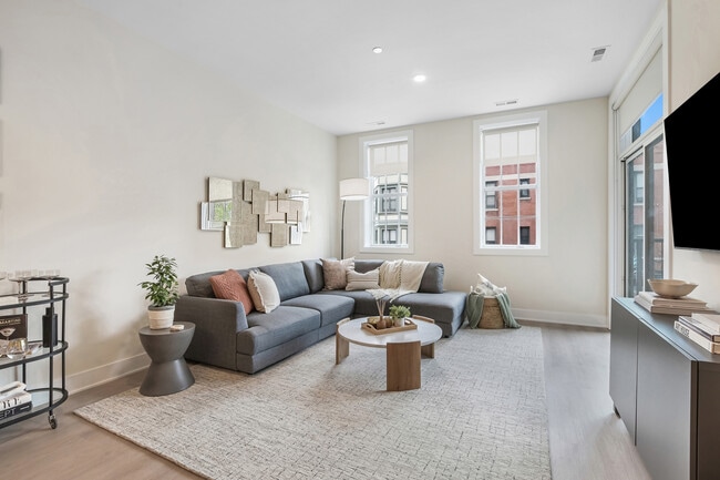 Building Photo - 3924 N Lincoln Ave