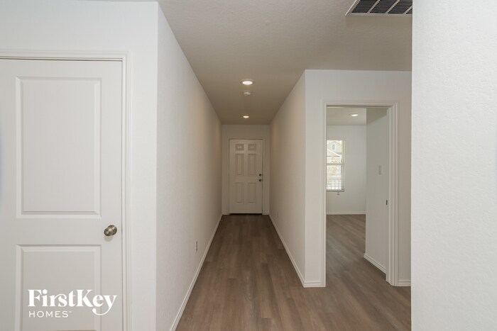 Building Photo - 10619 Pablo Way