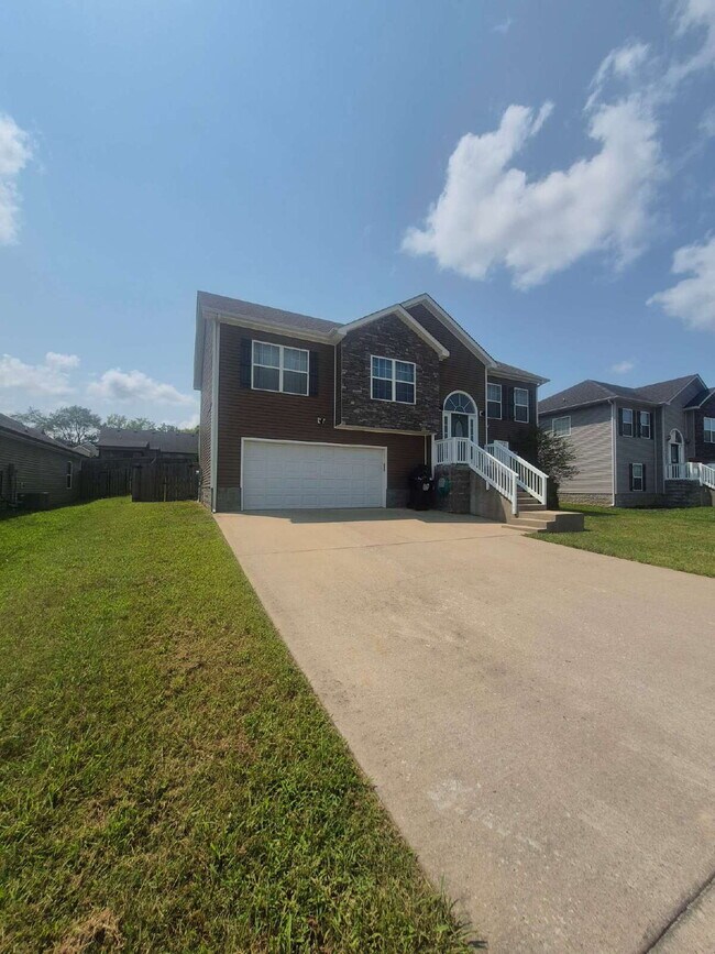 Building Photo - 1351 Freedom Dr