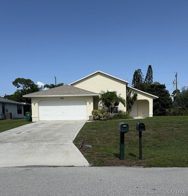 Building Photo - 3014 SW Segovia St