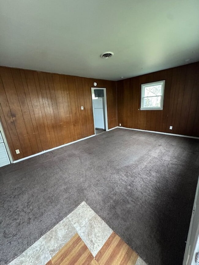 Building Photo - 4939 Mt Vernon Park Dr