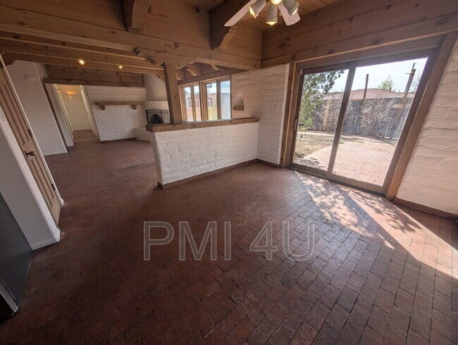 Building Photo - 2646 Floral Rd NW