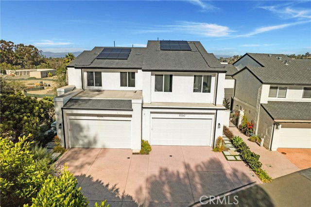 Building Photo - 30256 Via Reata