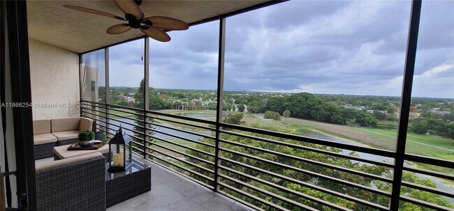 Building Photo - 7400 Radice Ct