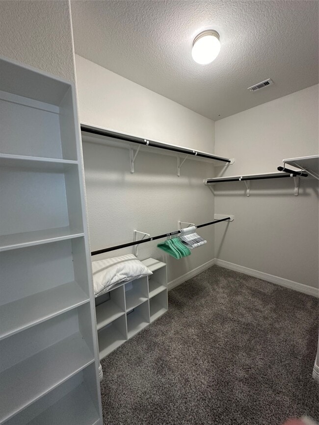 Building Photo - 15515 Sailpoint Ln