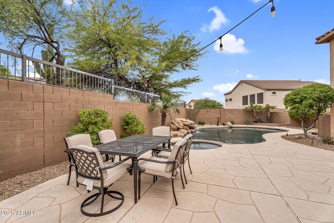 Building Photo - 3825 N Desert Oasis Cir
