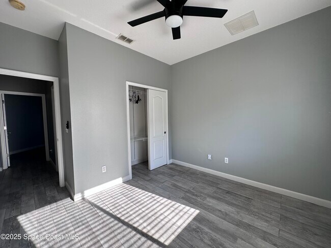 Building Photo - 4009 Knight Ave