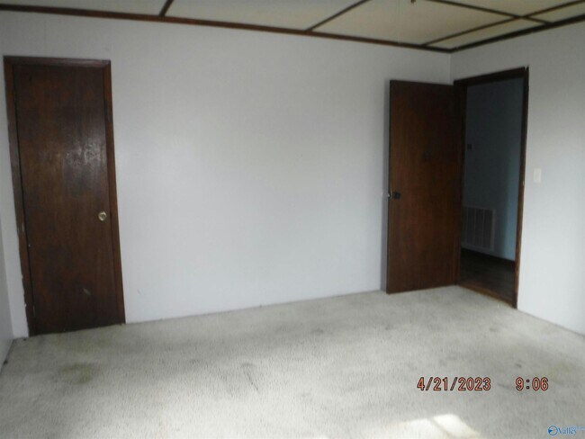 Building Photo - 172 Blair Rd