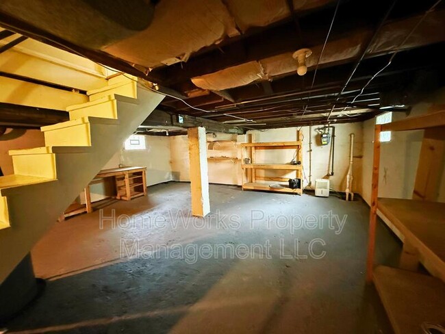 Building Photo - 2703 White Ave