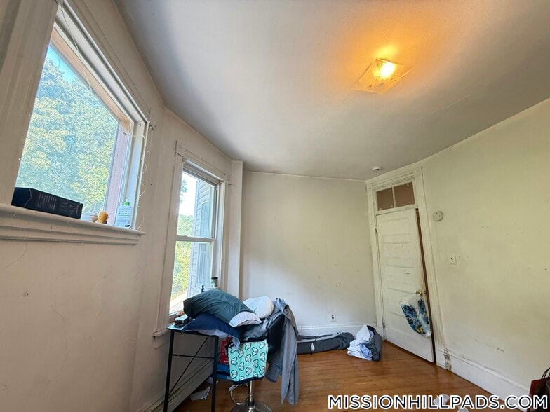 Building Photo - 50 Fisher Ave