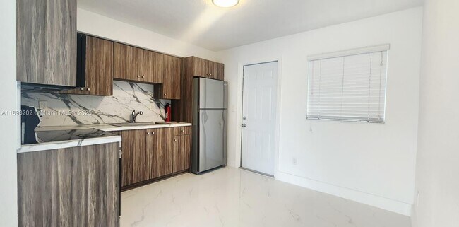 Building Photo - 2240 NW 18th St