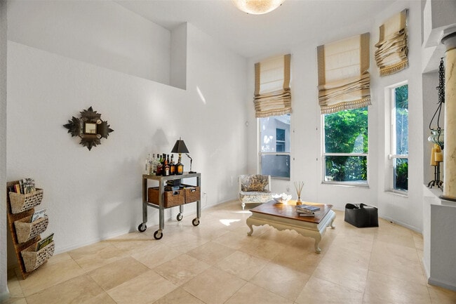 Building Photo - 1012 SW 156th Ave