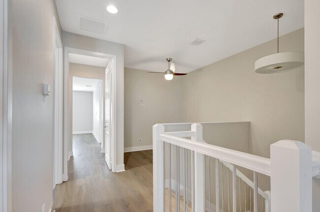 Building Photo - 4924 Pointe Midtown Way