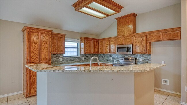 Building Photo - 2542 Windrose Dr