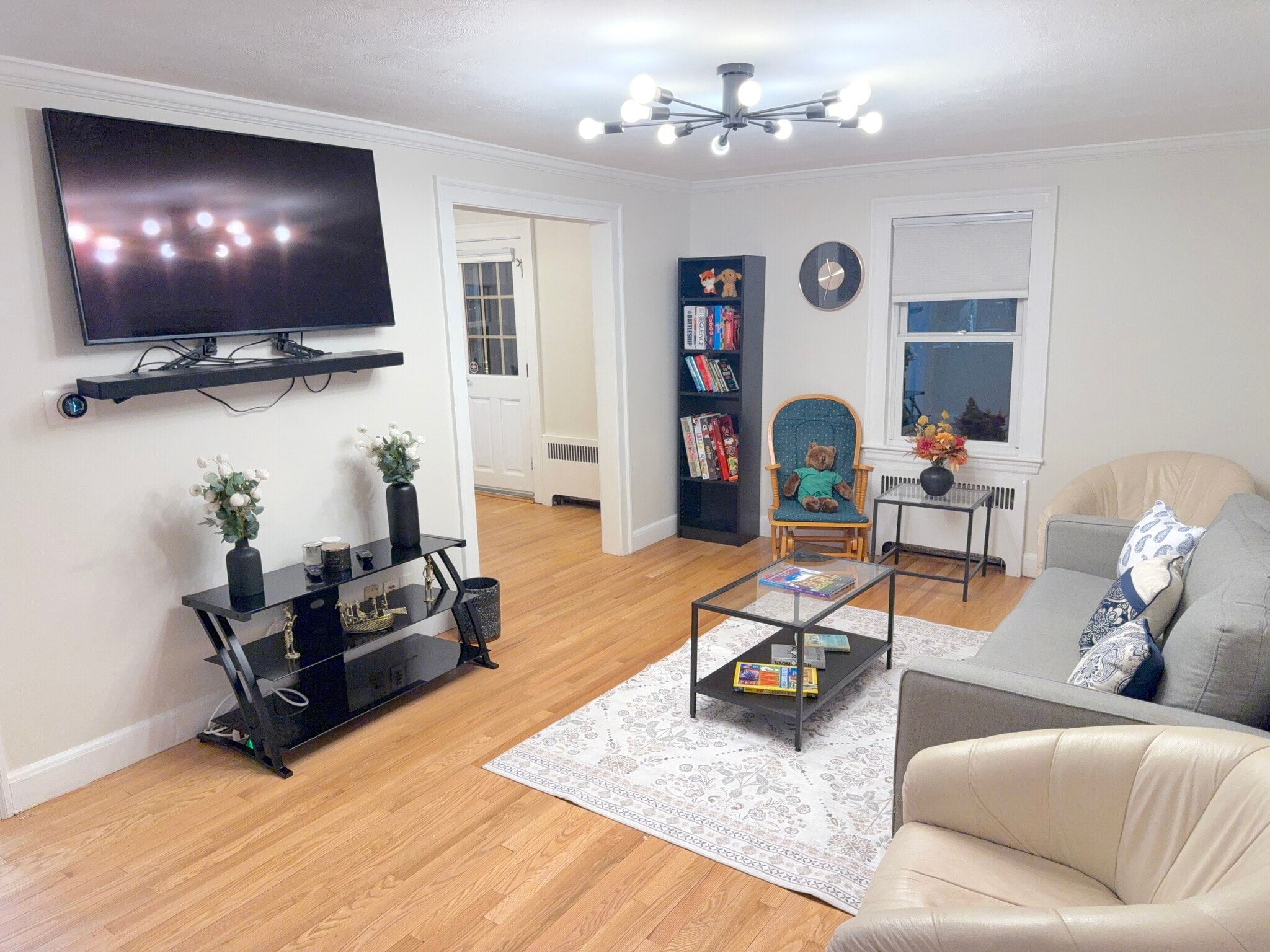 Building Photo - 64 Rowe St