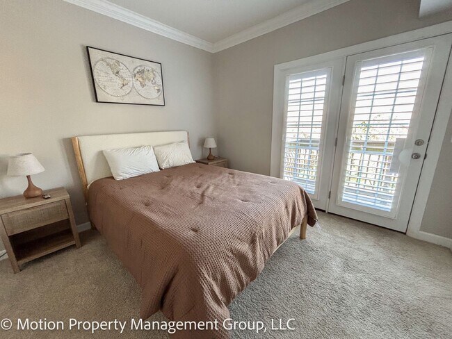 Building Photo - 1540 S Church St