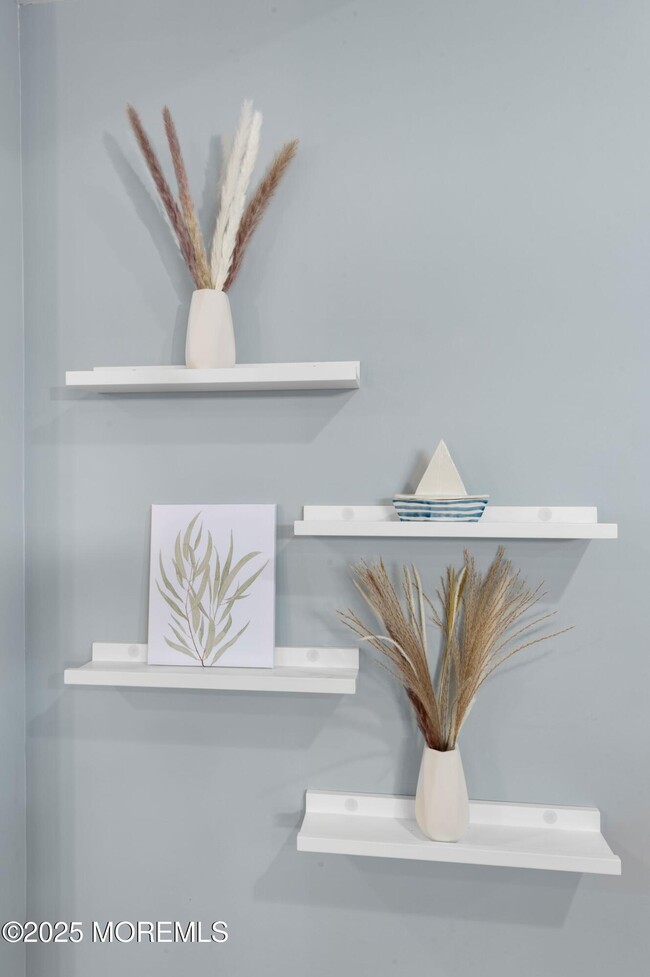 Building Photo - A162 Main St