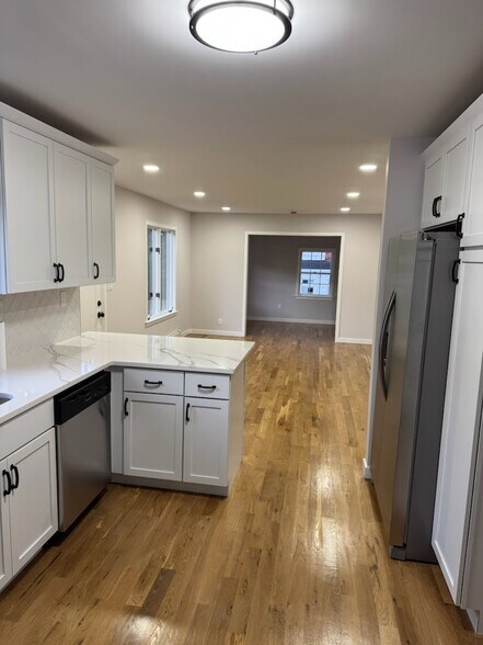 Building Photo - 46 Linley Dr