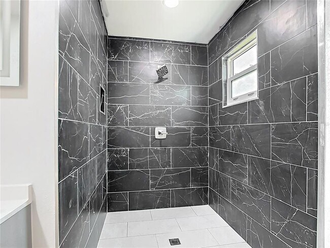 Building Photo - 7341 Hart St