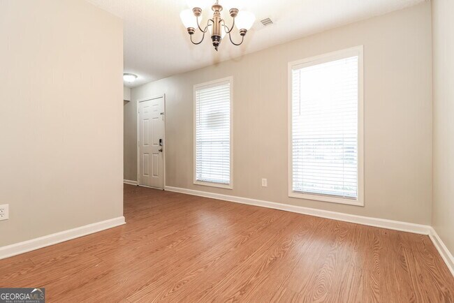 Building Photo - 4667 Whitesand Way NW