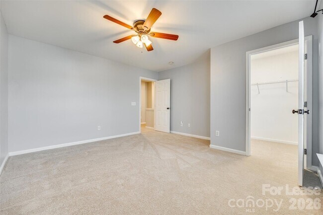 Building Photo - 618 Bayou Cir
