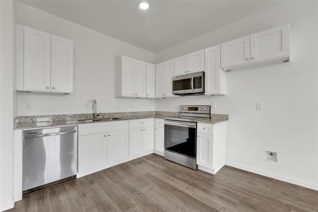 Building Photo - 1608 Ash Crescent St