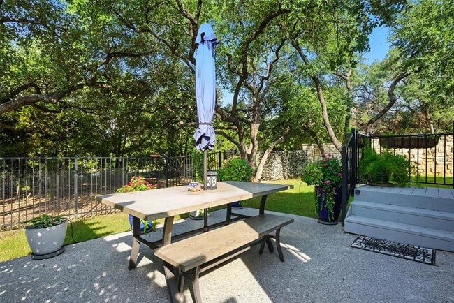 Building Photo - 104 Arrowhead Mound Rd