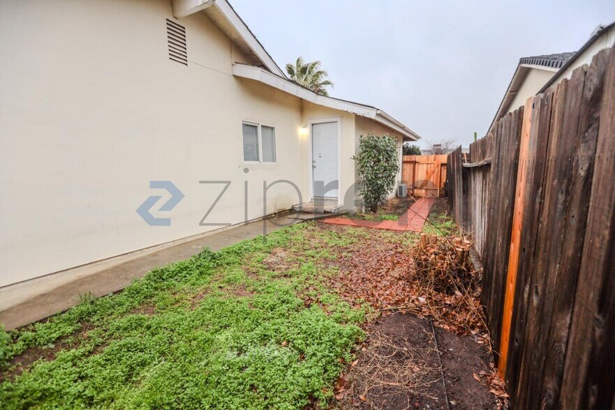 Building Photo - 7057 Forman Way