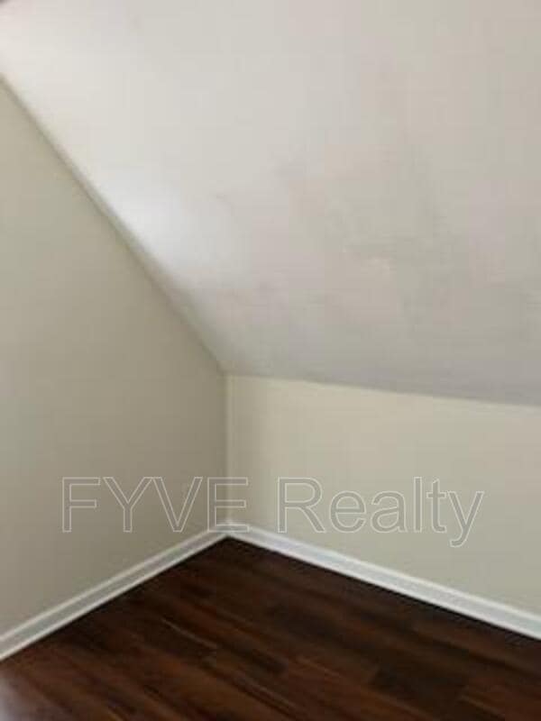 Building Photo - 2426 Middlebrook Ridge Ln