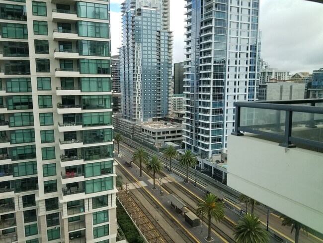 Building Photo - 1199 Pacific Hwy