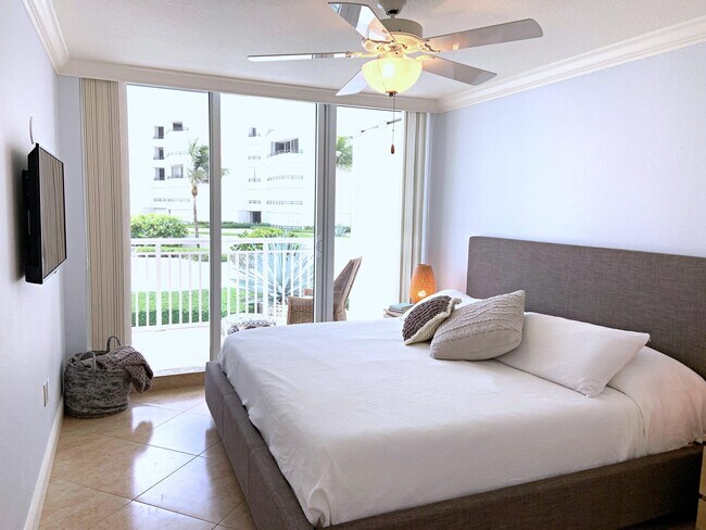 Building Photo - 3546 S Ocean Blvd