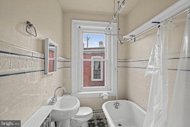 Building Photo - 3505 Indian Queen Ln