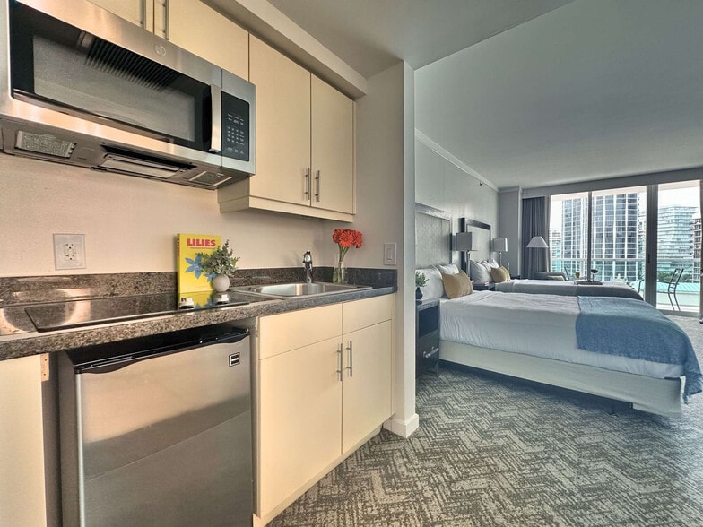 Building Photo - 2889 McFarlane Rd