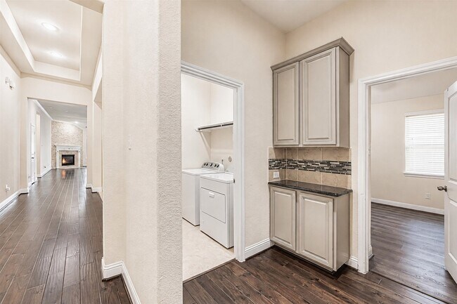 Building Photo - 1722 Dominion Heights Ln