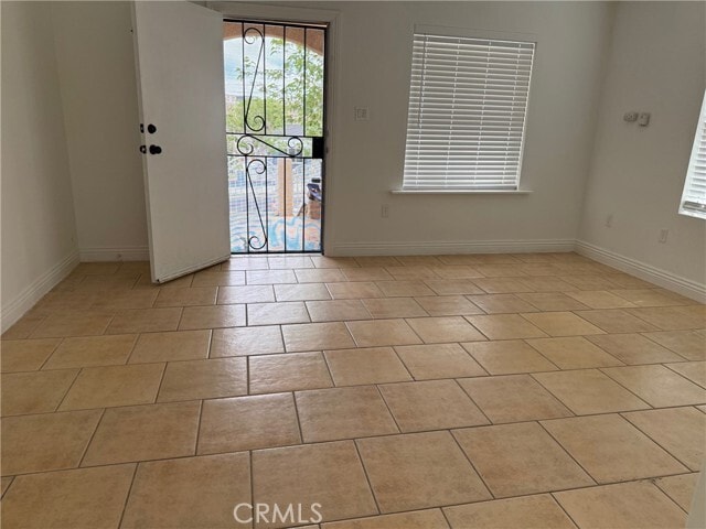 Building Photo - 15398 6th St