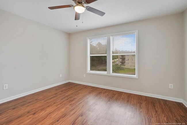 Building Photo - 6804 Willowbrook Dr
