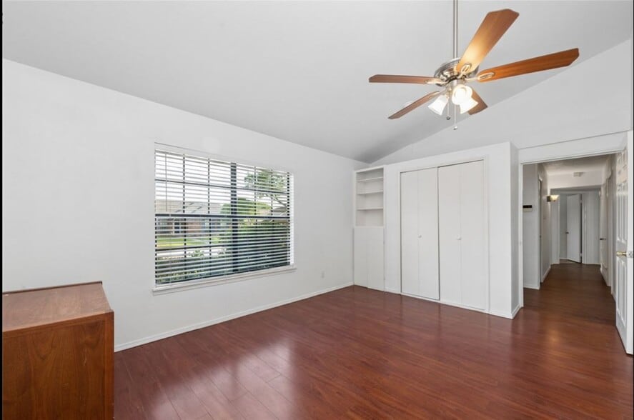 Bedroom #1 by front entrance - 543 Guadalupe Dr