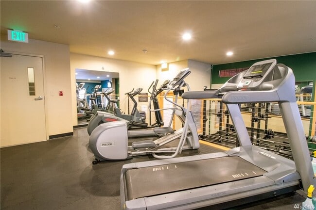 Building Photo - 1bd/1ba Seattle Condo