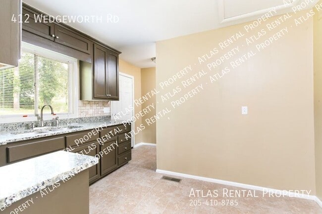 Building Photo - 412 Wedgeworth Rd